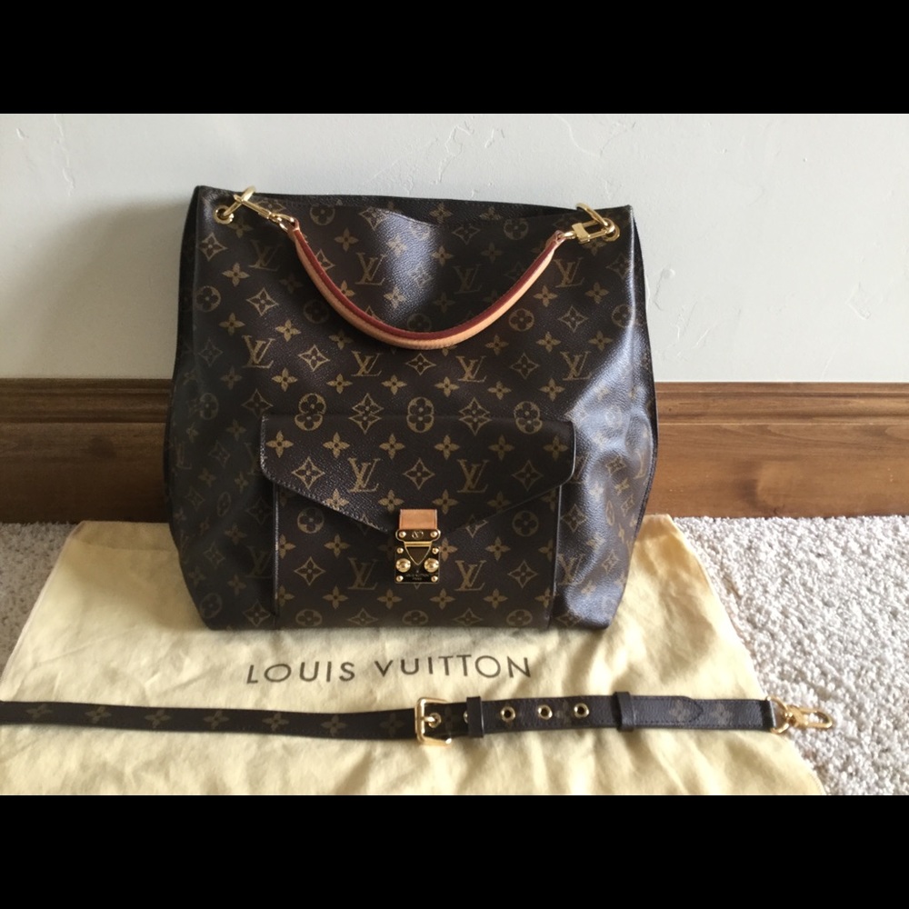 ❤️SOLD❤️ Louis Vuitton Monogram Métis Hobo